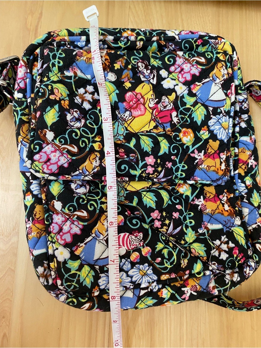 Vera Bradley Disney 100 Small Crossbody Bag Snow White Alice Pooh Bambi - Picture 7 of 9